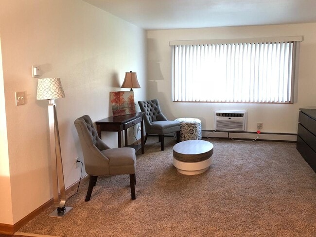 Photo - Mapleview Apartments