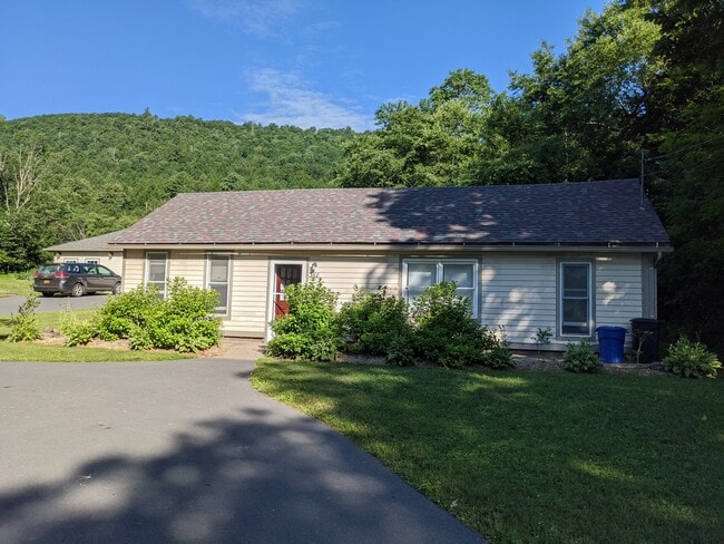 Building Photo - 368 Sherwood Rd