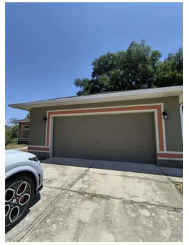 Photo - 807 Ware Ave NE