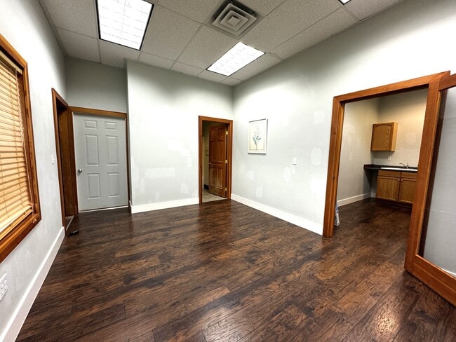 Photo - 7025 California Ave SW