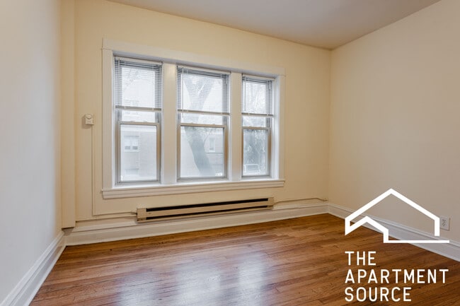 Photo - 2919 W George St Unit 1