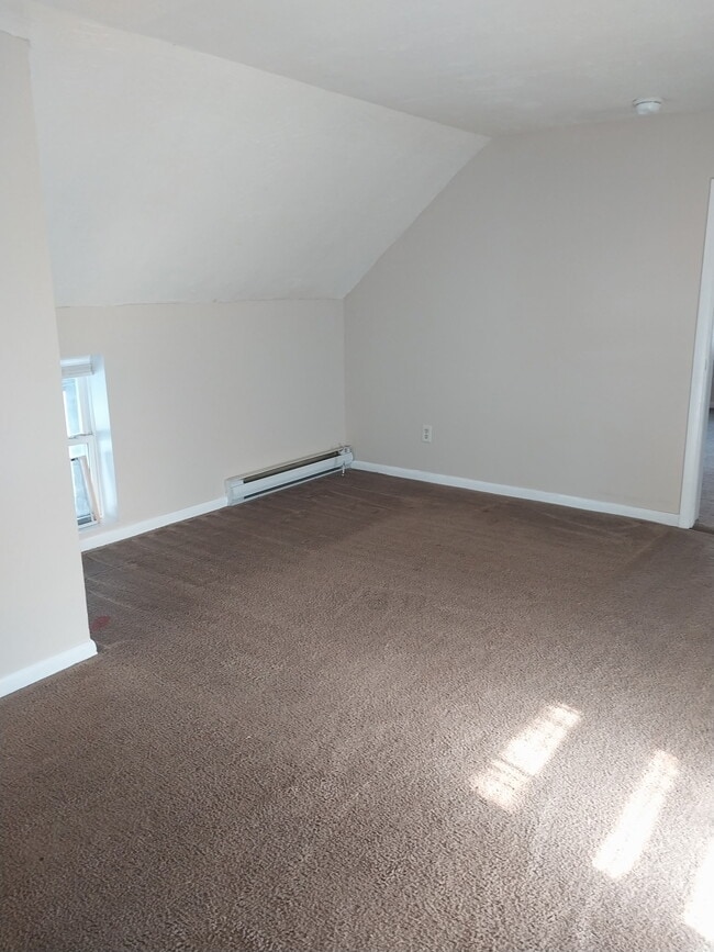 Living room - 11 Washington St Unit 2