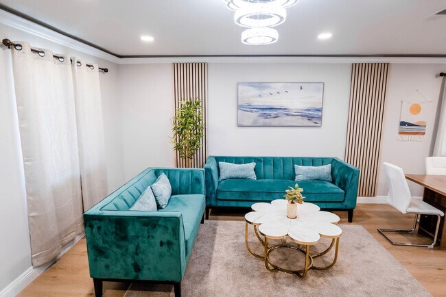 Photo - 6168 Cumberland St Unit ID1471805P