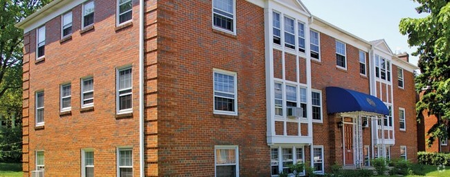 Building Photo - Hedvin House