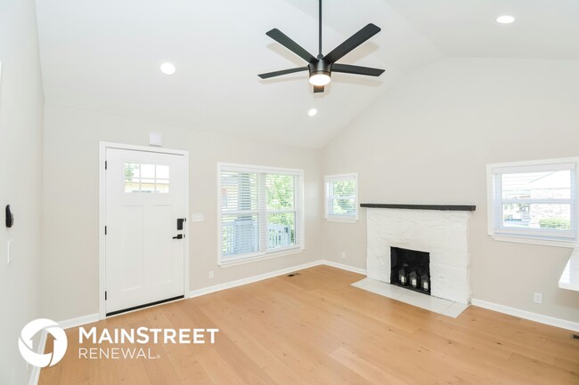 Photo - 2010 24th Ave N