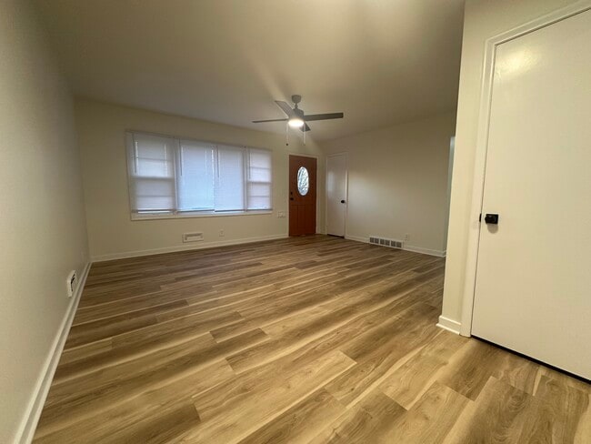 Living Room - 5317 N 45th St