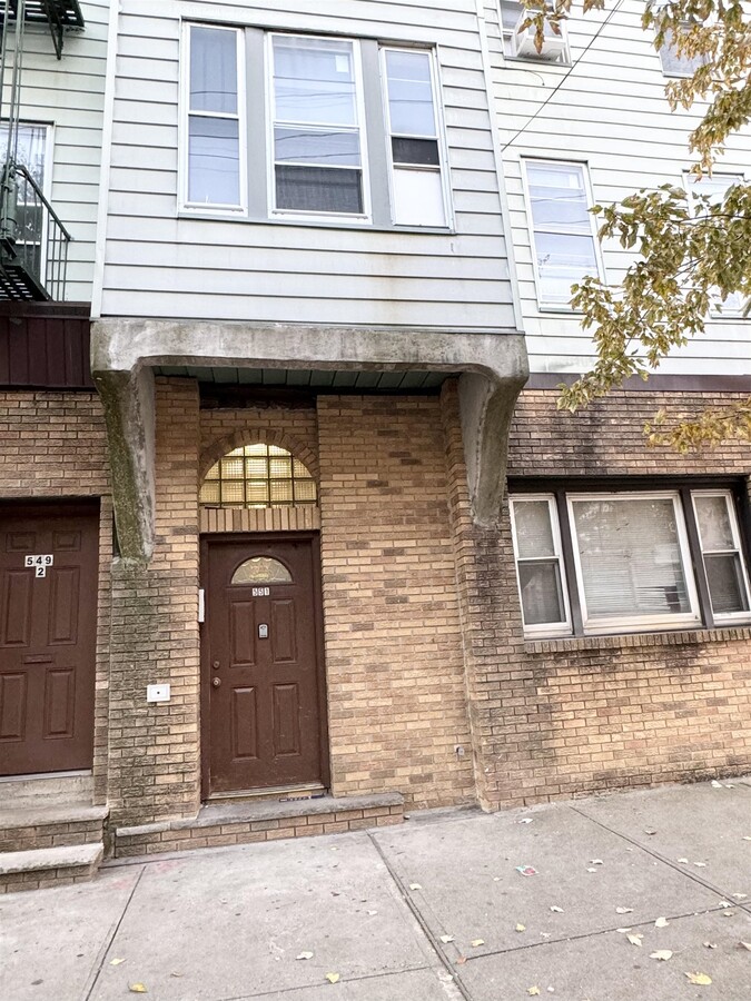 Photo - 551 Mercer St Apartment Unit A