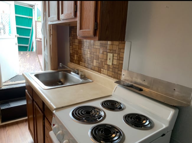 Photo - 203 S 15th St