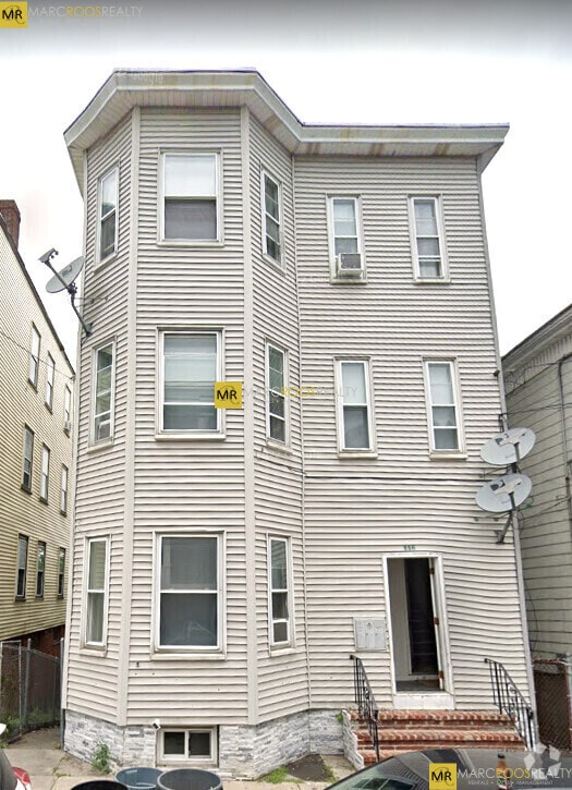 Building Photo - 116 Falcon St Rental