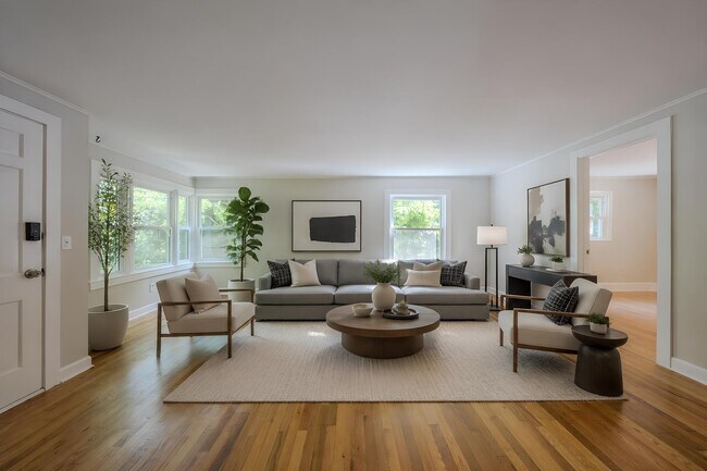 7 W Raleigh Rd Unit A