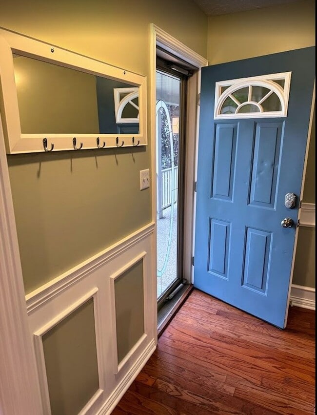 Photo - Beautiful Spacious 4 bed 3.5 bath Family Home