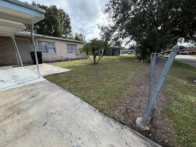 1209 Carlsbad Pl