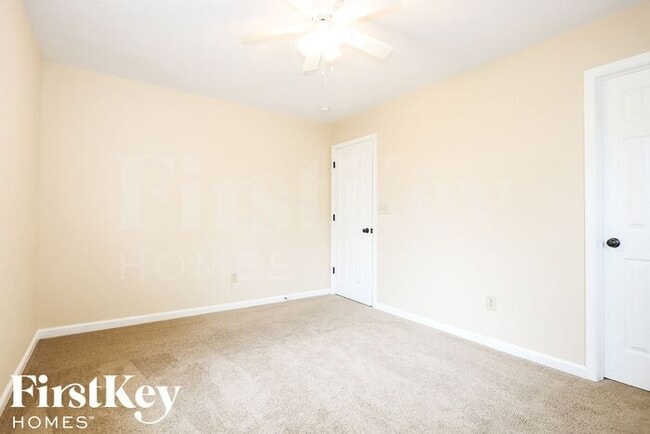 Photo - 7228 Village Oaks Dr