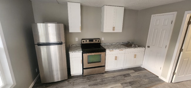 Photo - 14572 N Saginaw Rd