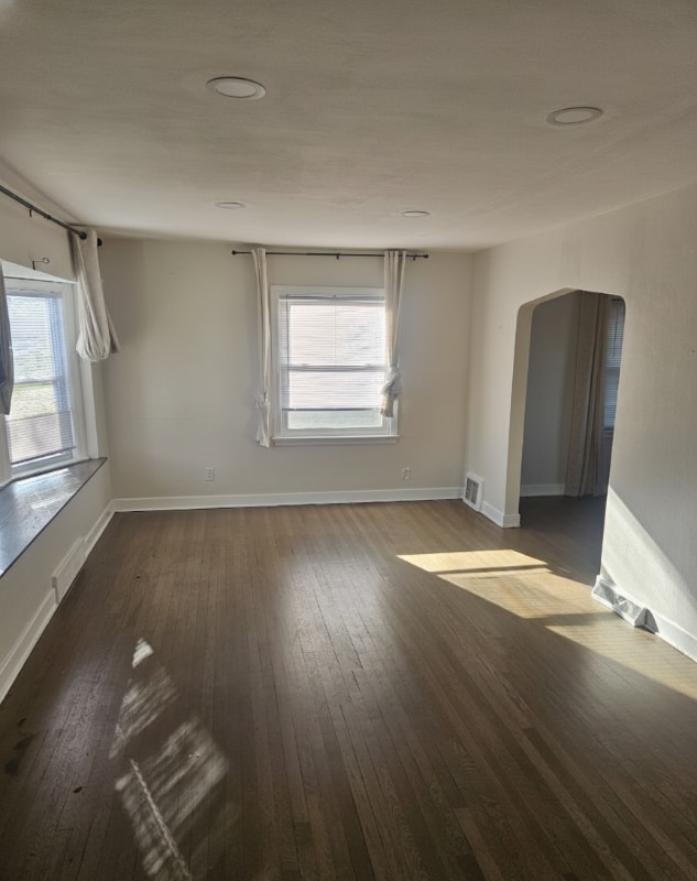 Photo - 8140 Meadow Ln