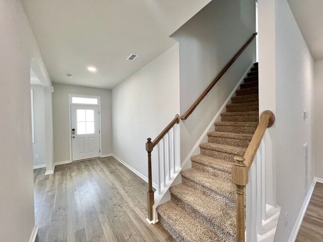 Photo - 120 Alta Crst Ln