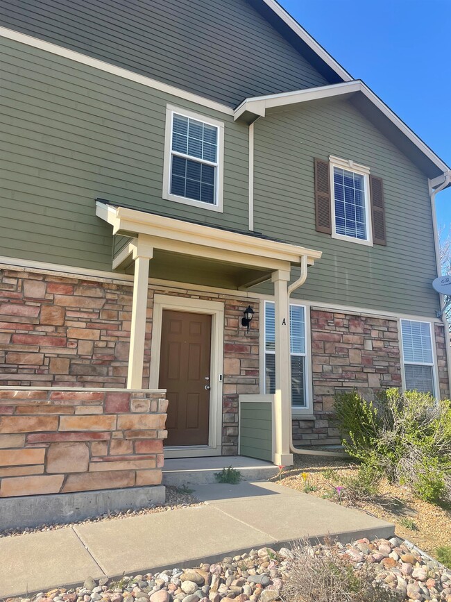 Photo - 12783 Leyden St