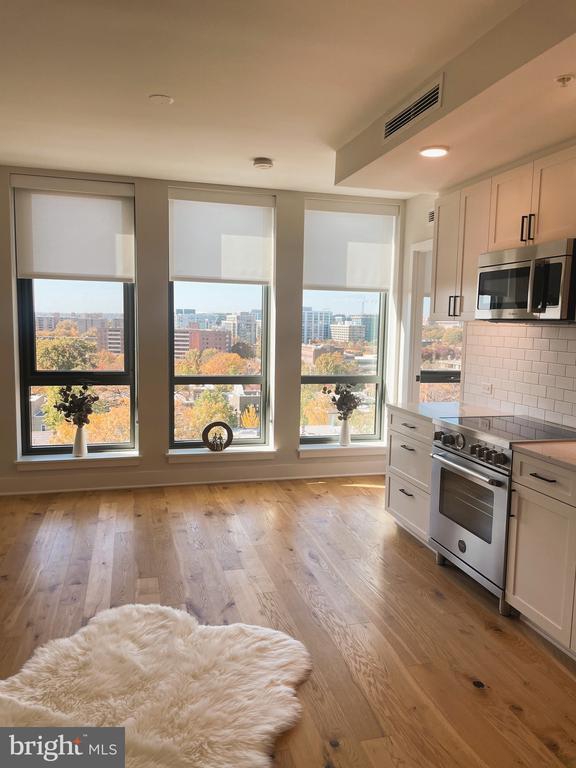 1211 Van St SE Unit 818
