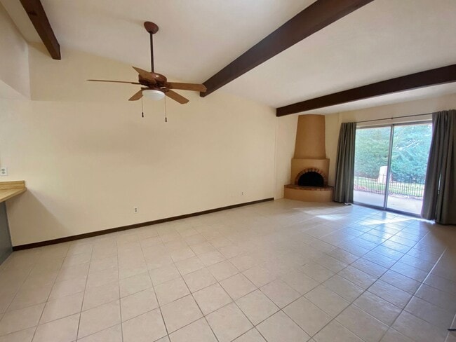 Photo - TOWNHOME - VILLAGE OF OAK CREEK