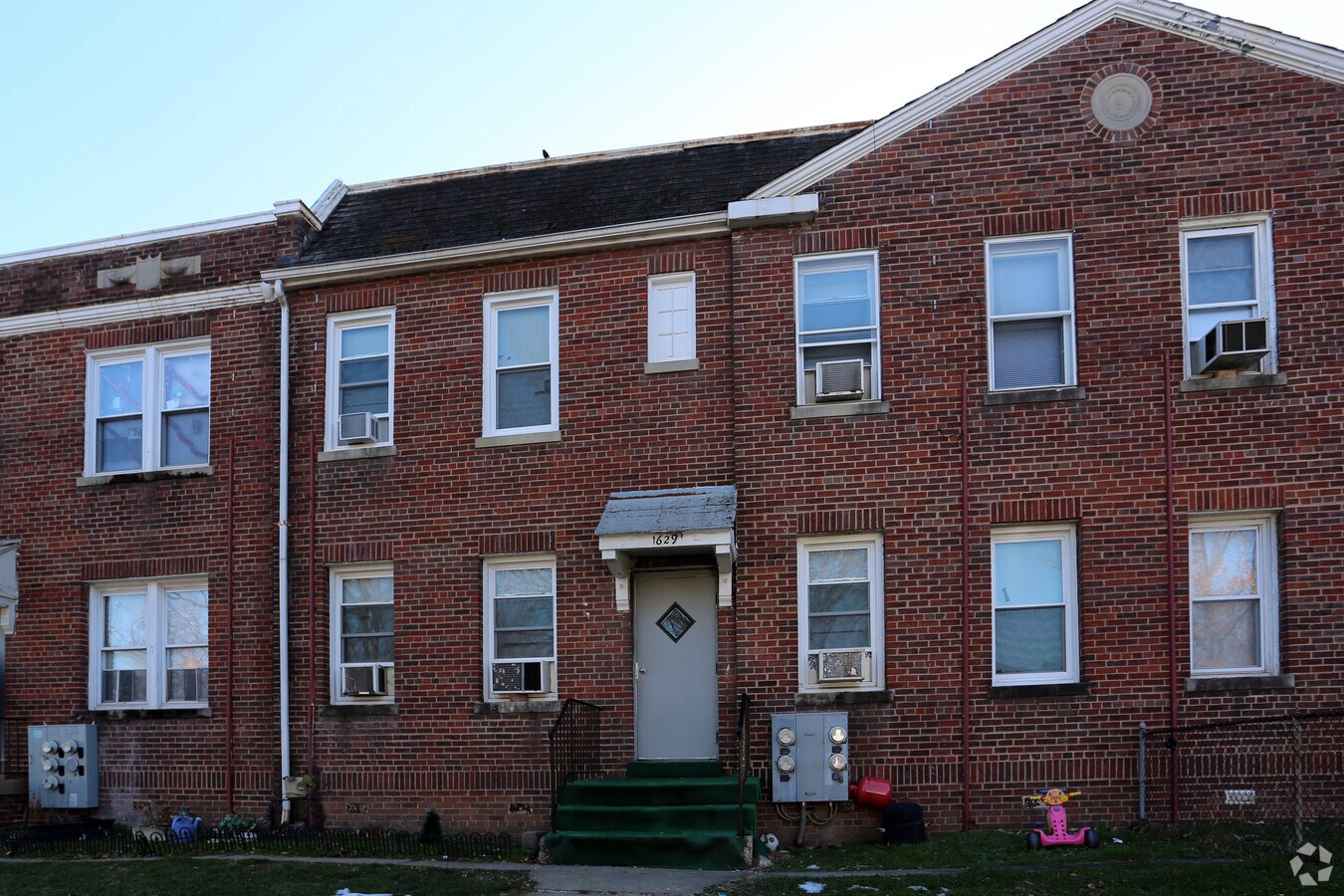 Photo - 1629 W VIRGINIA Ave NE