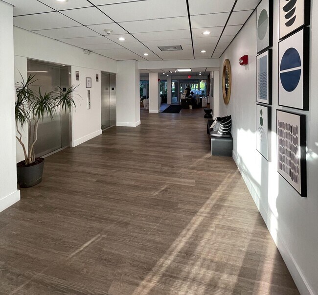 Photo - 880 NE 69th St Unidad 2g