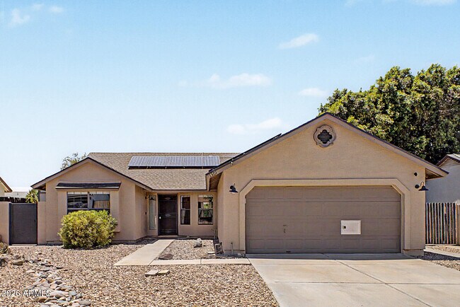 Photo - 1301 E Taro Ln