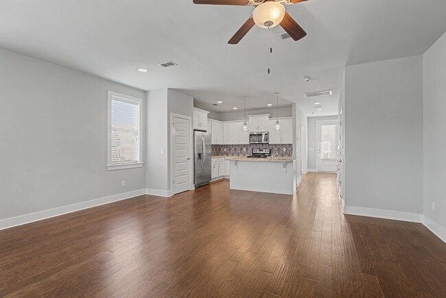 Photo - 766 Cottage Park Dr