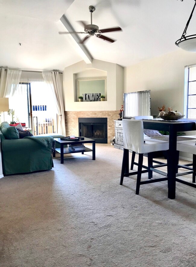 Living / Dining - 11515 N 91st St Condo Unit 266
