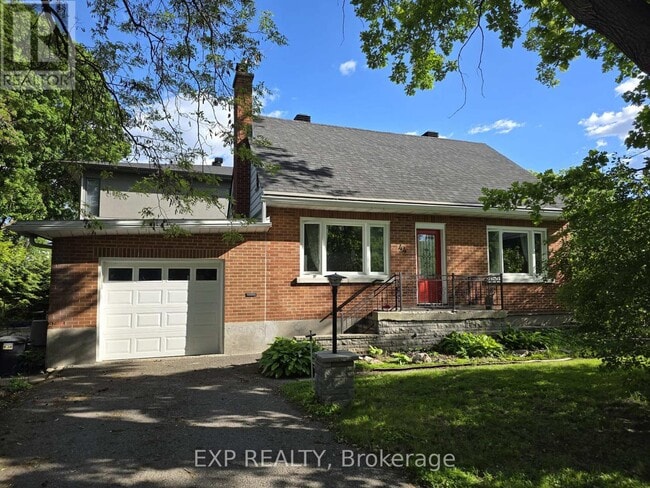 Photo - 44 Clearview Ave