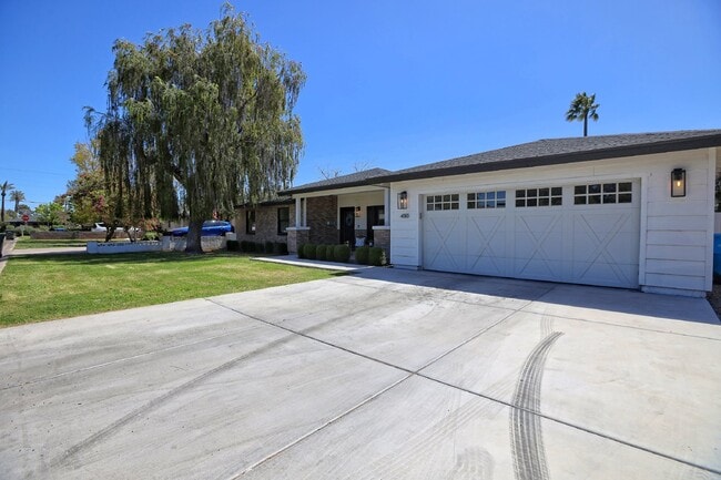 Photo - Beautifully furnished Arcadia Lite Rental Home!