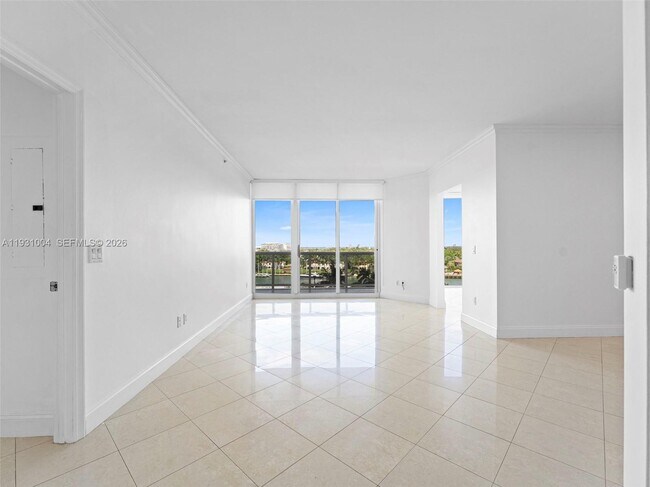 Photo - 4779 Collins Ave Unit 806