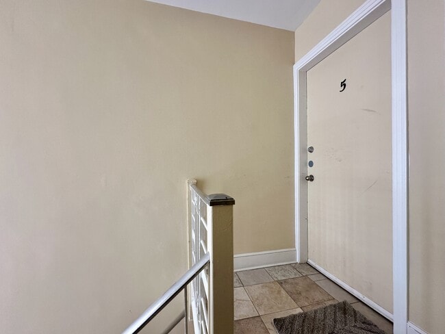 Photo - 839 Kirkwood Ave