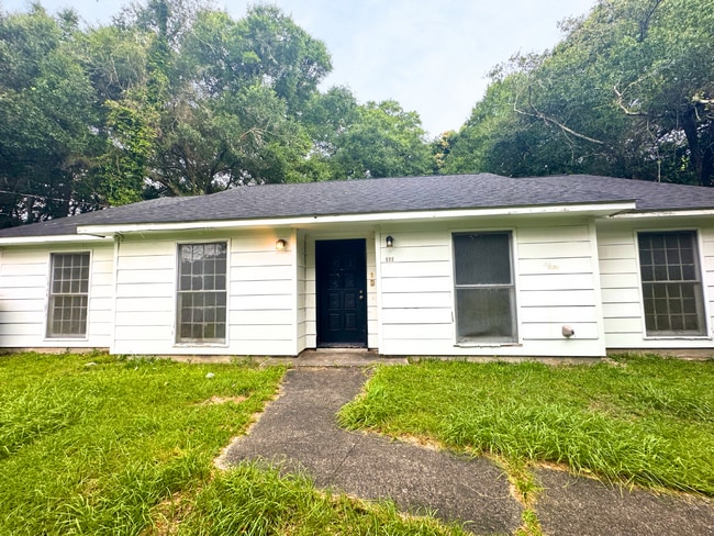 Photo - 313 Vanderbilt Dr