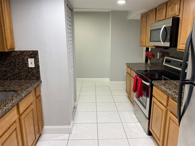 Photo - 2700 Coral Springs Dr Unit 211
