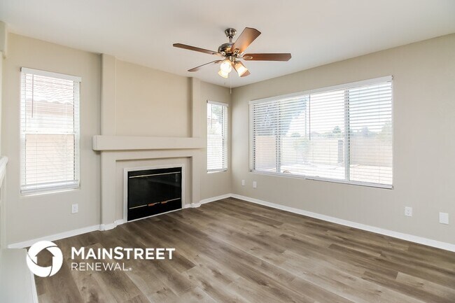 Photo - 2541 W Gary Dr