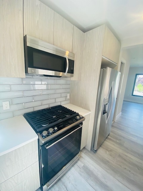 Photo - 239 W 3rd St Unidad R