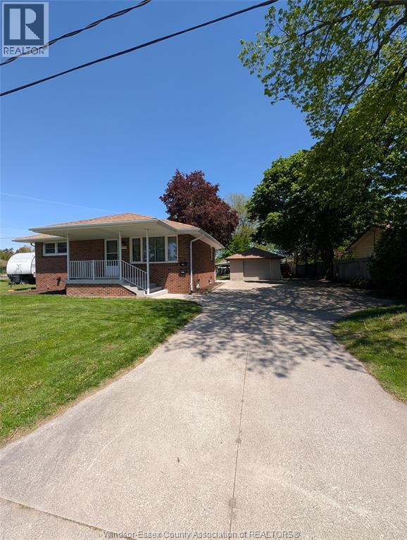 Photo - 2990 Pillette Rd