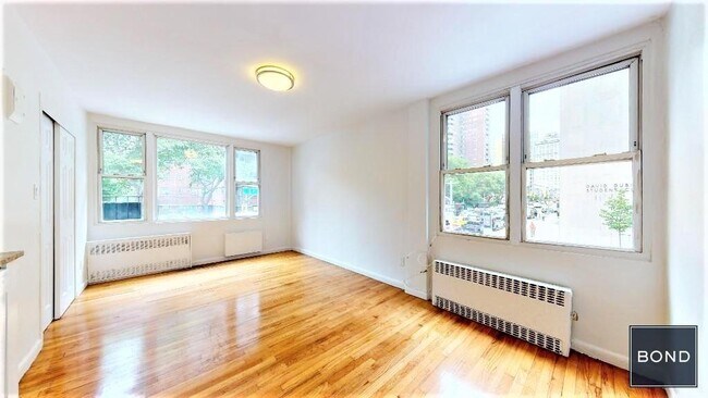 Photo - 260 W 27th St Apartamento Unidad 1