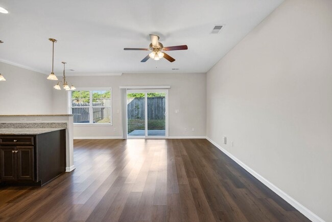 Photo - DISCOVER COMFORT & STYLE IN LEXINGTON'S DAWSON'S PARK