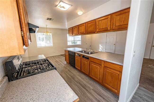 Photo - 3422 Cypress St