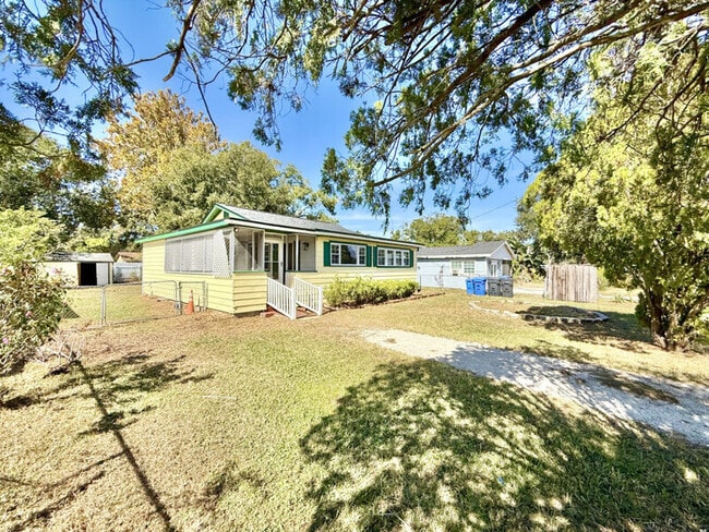 Photo - 5506 Staley Dr