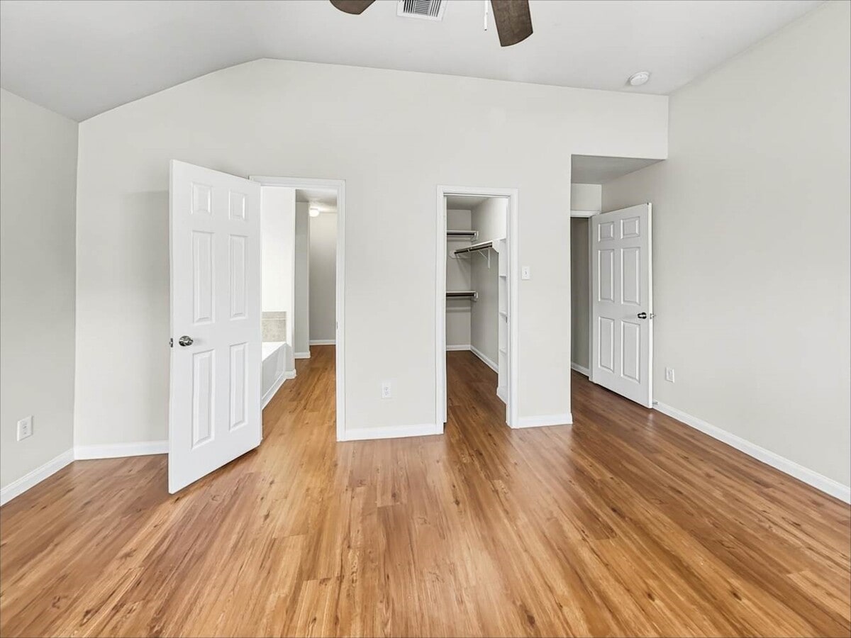 Photo - 4026 Hawthorn Arbor Ct