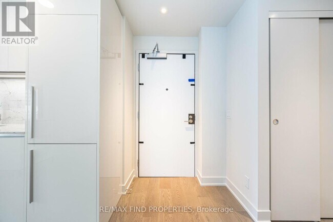 Photo - 8 Cumberland St Unit 602