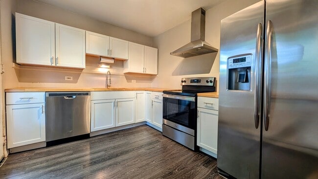 Photo - 17 Foxworth Ln Townhome