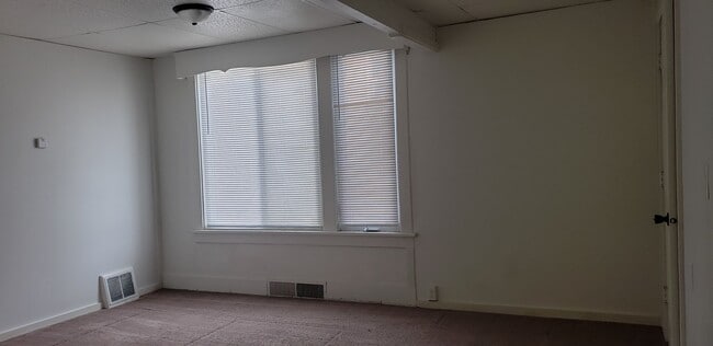 Photo - 425 S Warren Ave Unit 425 S. Warren Ave- Apt #2