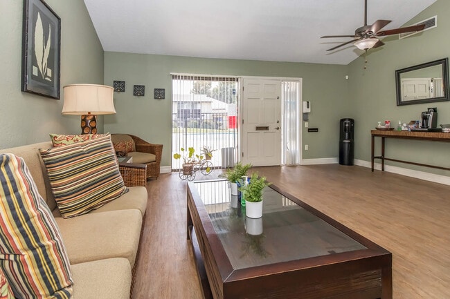Cedarwood Apartments