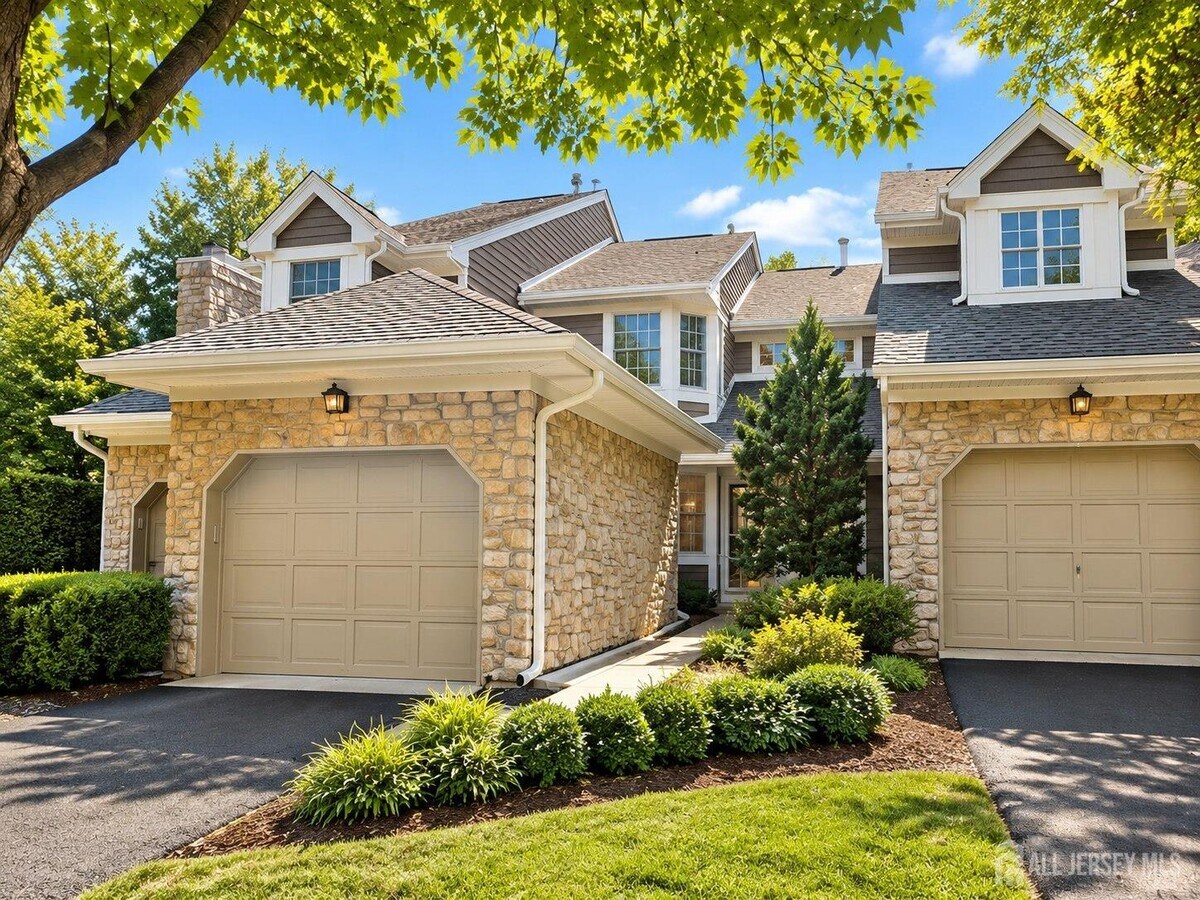 Photo - 51 Briarwood Ct