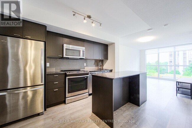 Photo - 511 Sheppard Ave E Unit 511