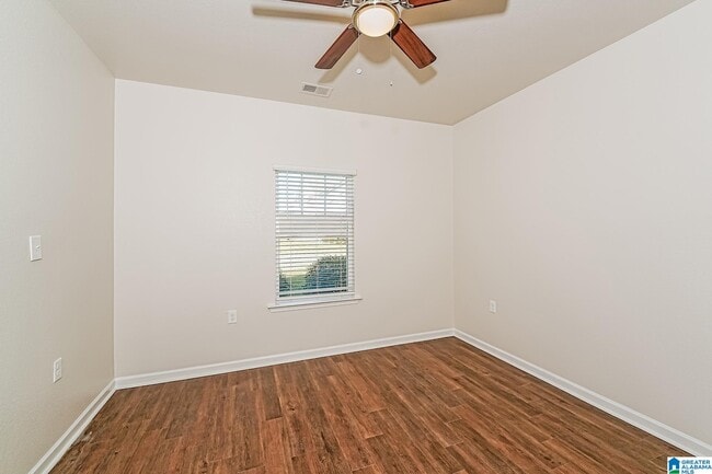 Photo - 1064 Pilgrim Ln