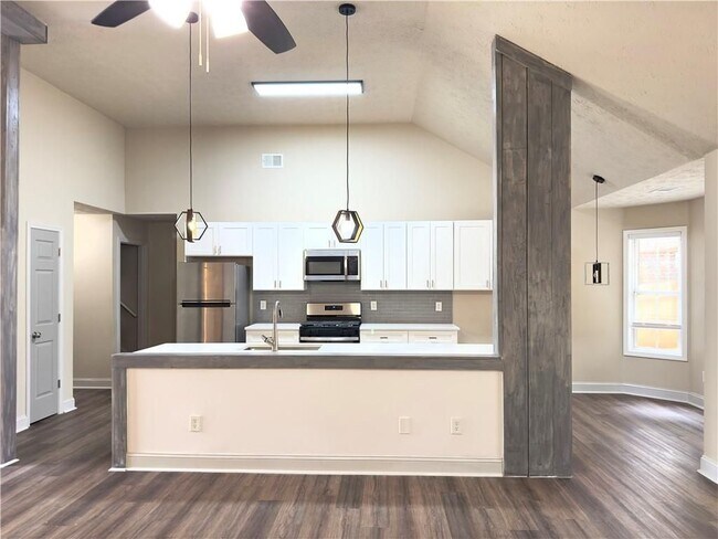 Photo - 3035 Baymount Dr